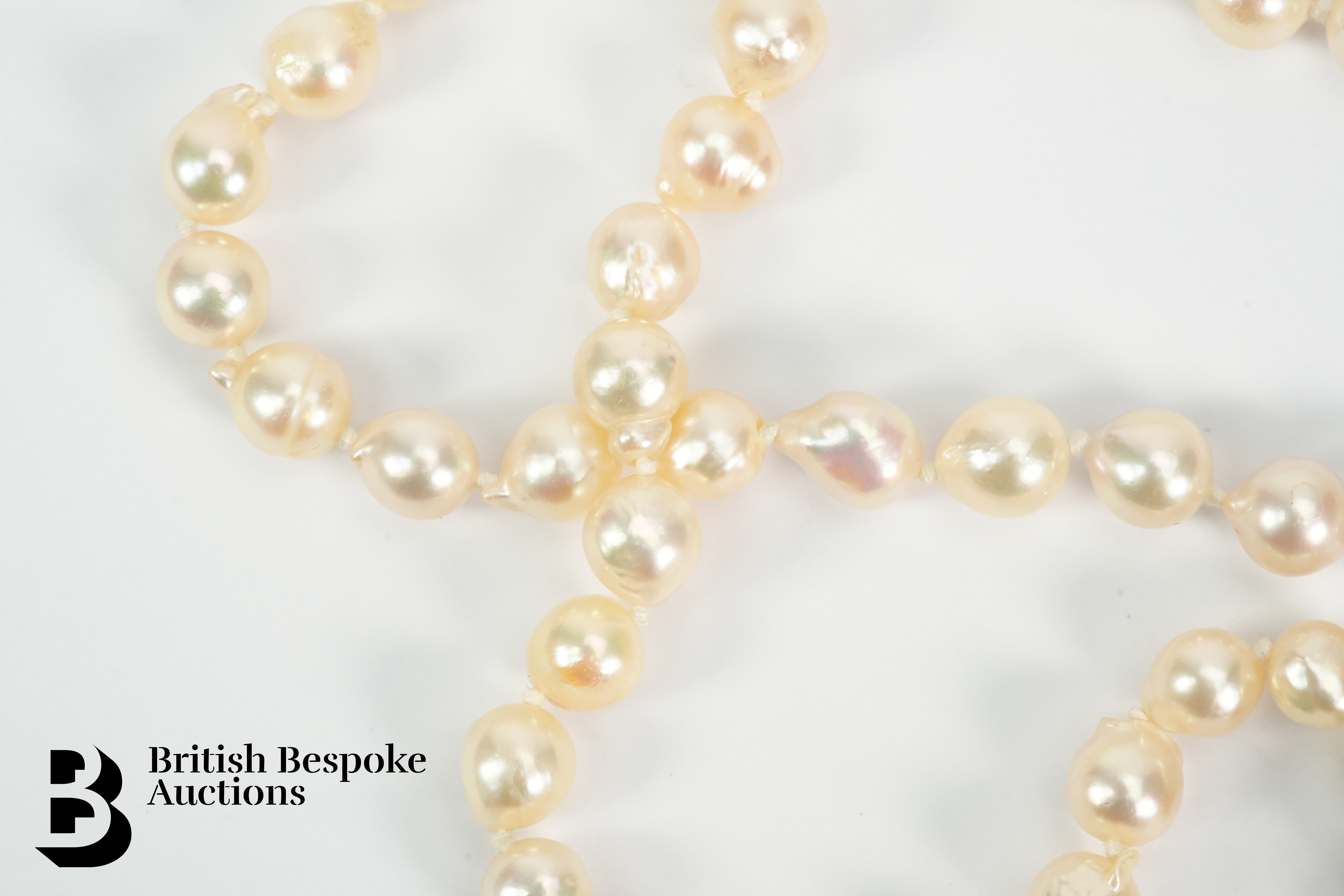 Single Strand Pearl Necklace - Image 4 of 5