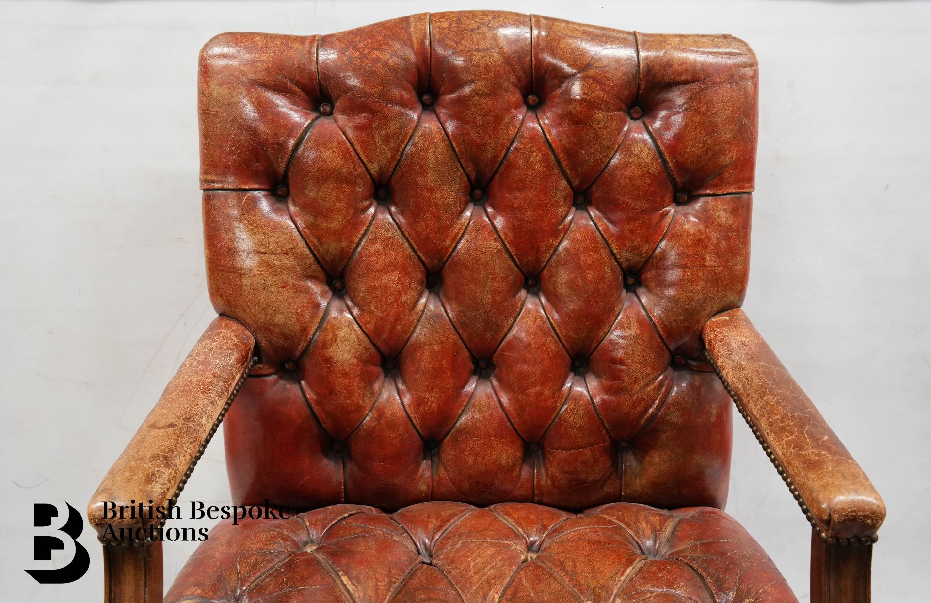 Pair of Leather Button Back Chairs - Bild 7 aus 8
