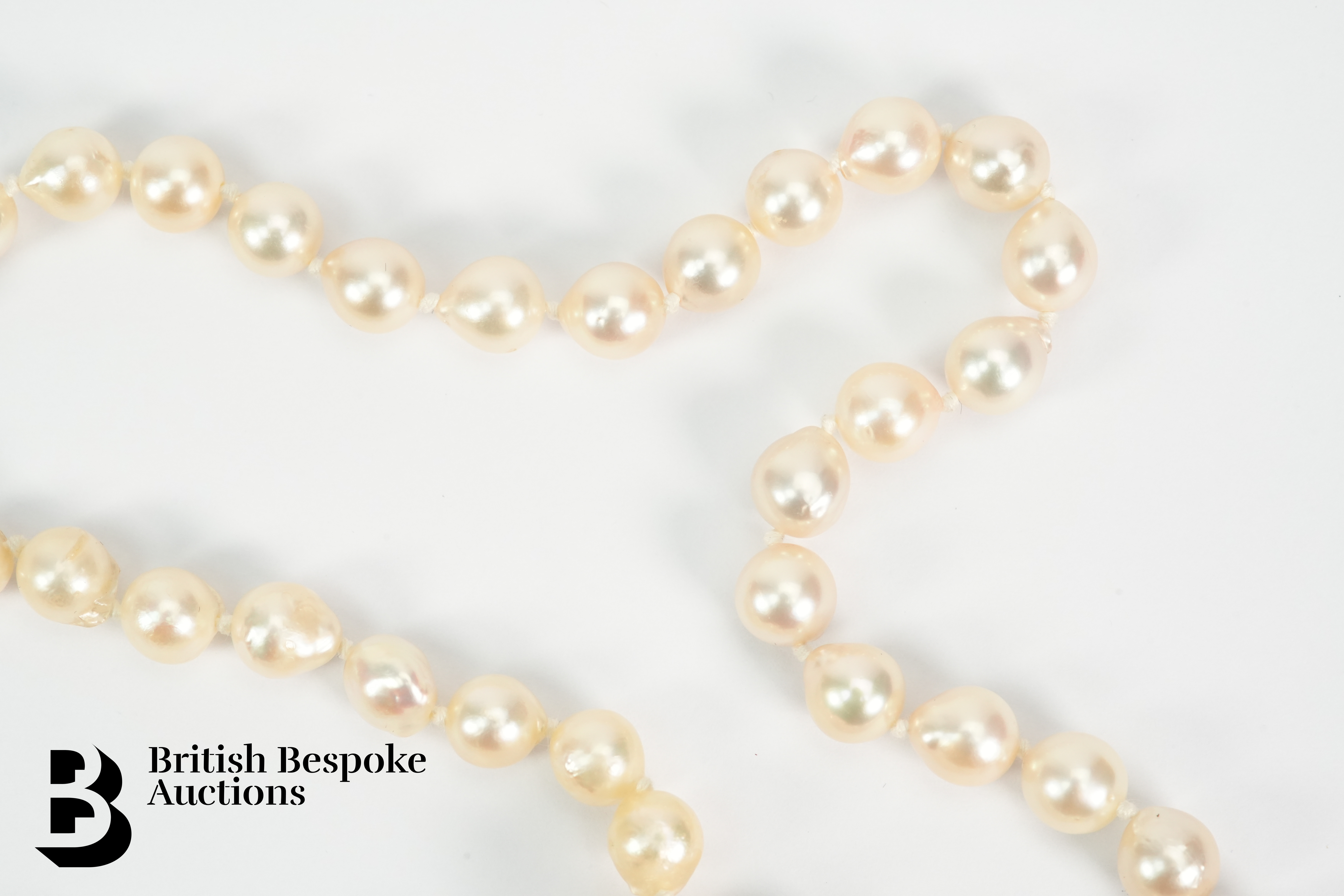 Single Strand Pearl Necklace - Image 3 of 5