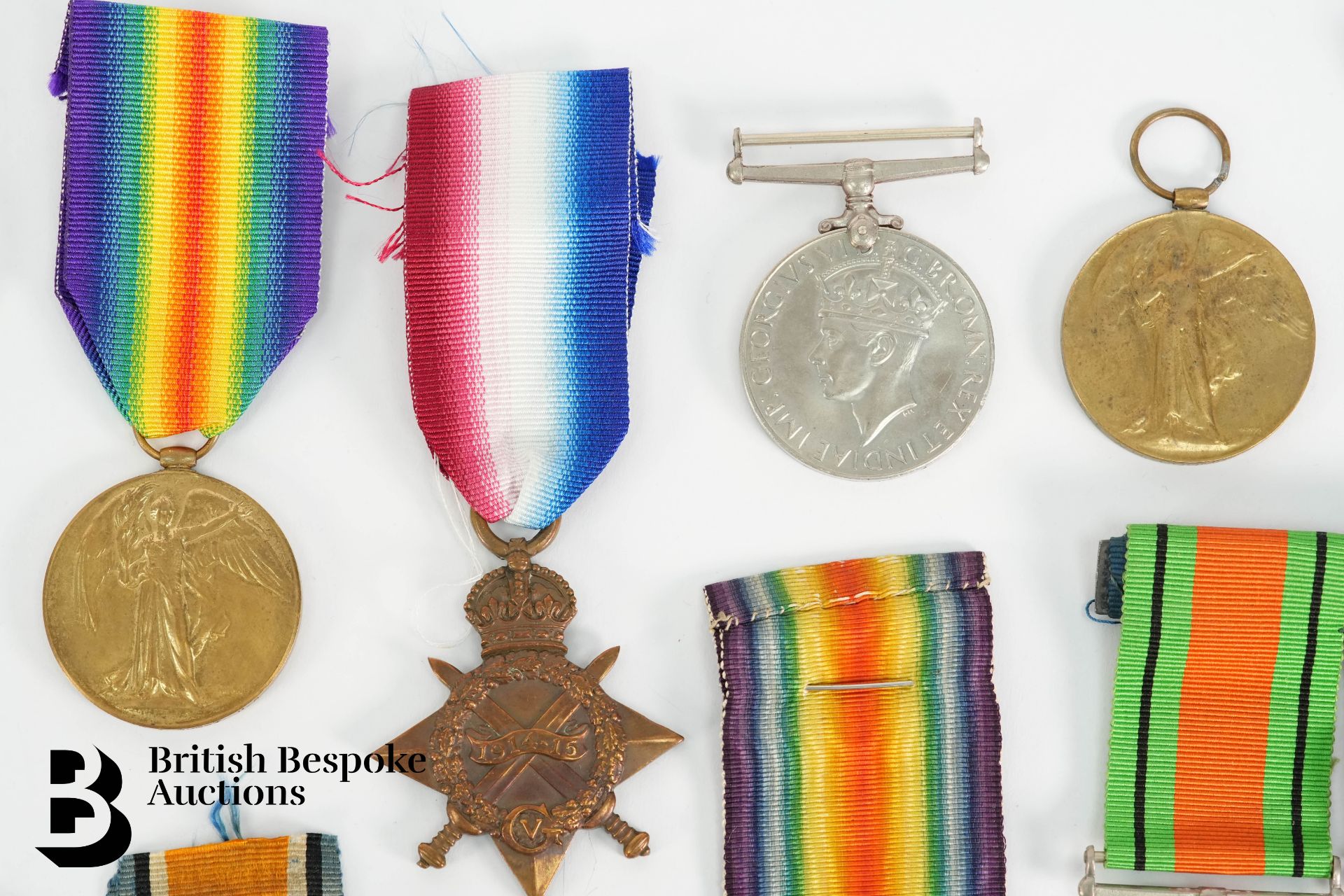 Miscellaneous WWII Service Medals - Image 9 of 9