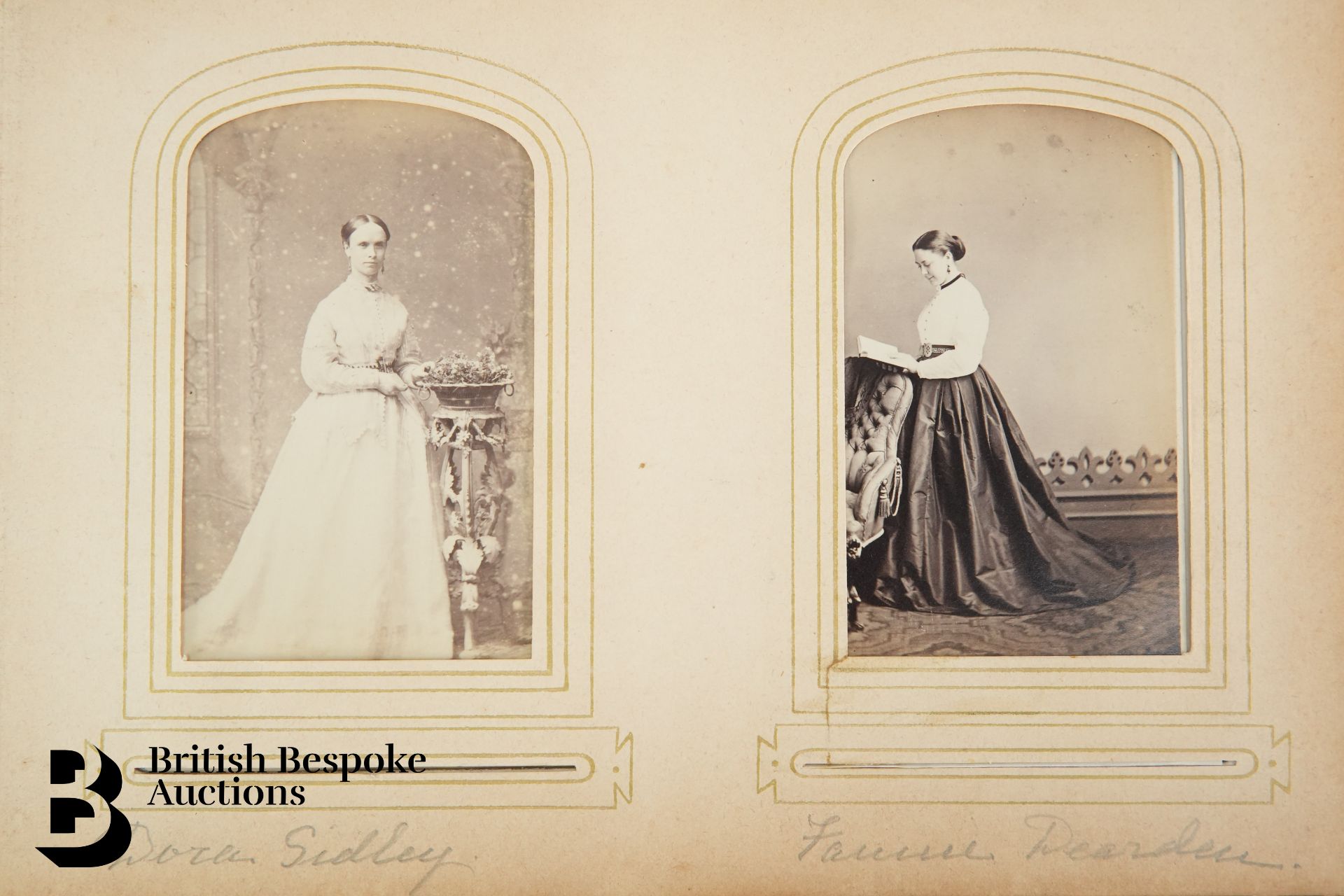 Three Leatherbound Victorian Photograph Albums - Bild 11 aus 11