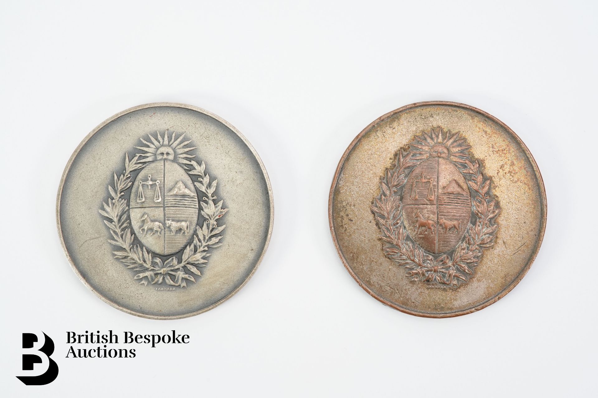 British and Uruguay Medallions - Bild 2 aus 2