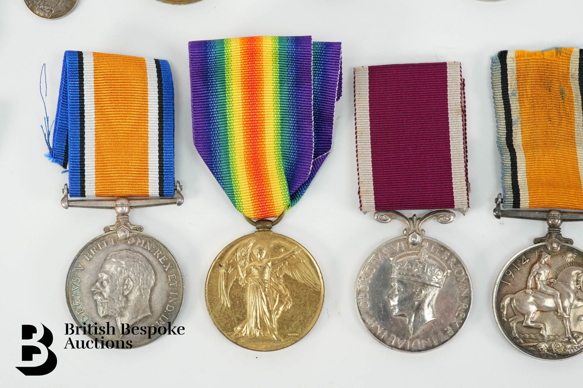 Miscellaneous WWII Service Medals - Image 5 of 9
