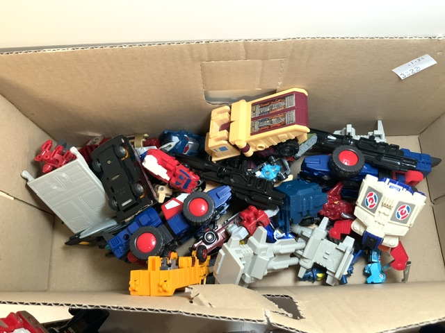 VINTAGE TRANSFORMERS, TOMY AND MORE - Image 4 of 4