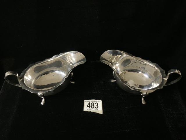 PAIR OF HALLMARKED SILVER SAUCEBOATS RAISED ON PAD FEET DATED 1965 BY BARKER ELLIS & CO 17CM 335