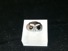 VINTAGE 925 SILVER RING DECORATED AS AN OWL SIZE O