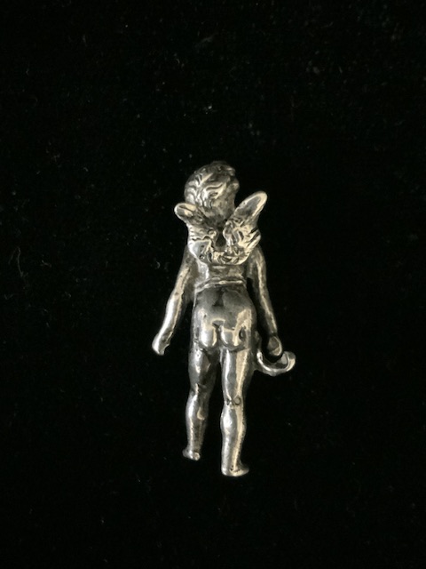 DUTCH HALLMARKED SILVER MODEL OF A GIRL ON A SWING WITH EMBOSSED RECTANGULAR BASE, IMPORT MARKS - Bild 3 aus 6