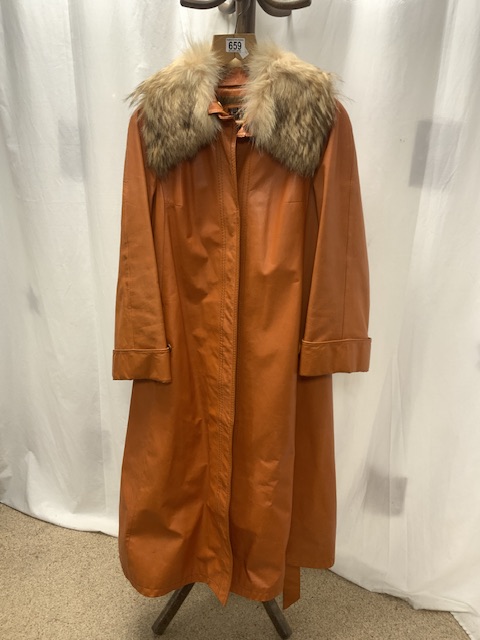 TURKIS TUKKU FINLAND ORANGE FULL-LENGTH LEATHER COAT WITH FUR COLLAR AND QUILT LINING SIZE 10-12