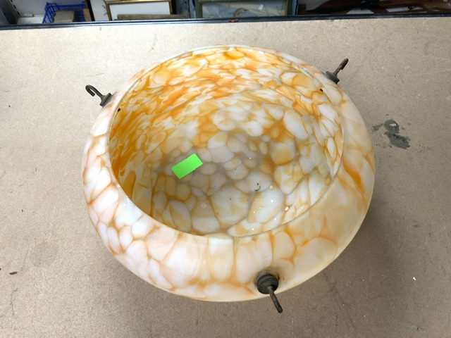 1960'S MOTTLED GLASS SHADE ORANGE AND WHITE WITH CHAINS - Image 3 of 4