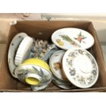 MIXED CERAMICS INCLUDES ROYAL WORCESTER, RETRO TUREENS AND MORE