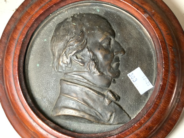 CIRCULAR 19TH-CENTURY BRONZE RELIEF PLAQUE - HEAD AND SHOULDER STUDY OF GLADSTONE 15CM - Image 2 of 4