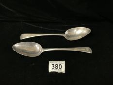 PAIR OF GEORGE III HALLMARKED SILVER OLD ENGLISH TABLESPOONS DATED 1802 BY WILLIAM ELEY I &