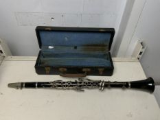 VINTAGE BOOSEY HAWKES LONDON REGENT CLARINET WITH CASE