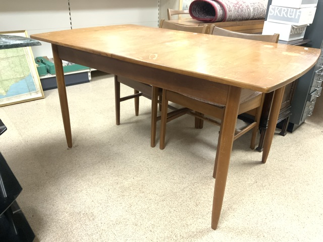 MID-CENTURY MODERN TEAK EXTENDING DINING TABLE WITH SIX MATCHING CHAIRS - Image 7 of 8