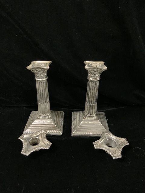 PAIR EDWARDIAN HALLMARKED SILVER CORINTHIAN COLUMN CANDLESTICKS ON STEP BASES DATED 1907 BY - Image 2 of 6