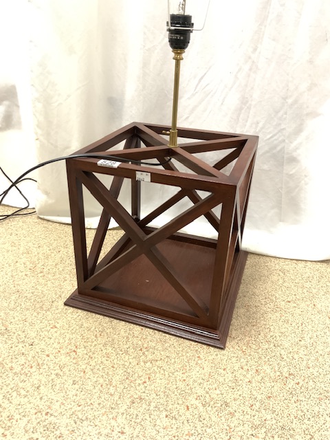 FRENCH WOODEN SQUARE BASED PROPELLING LAMP (BASE) 31 X 33CM - Image 2 of 3