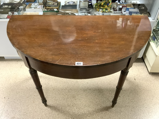 AMERICAN EMBASSY MAHOGANY HALF MOON CONSOLE TABLE - Image 3 of 3