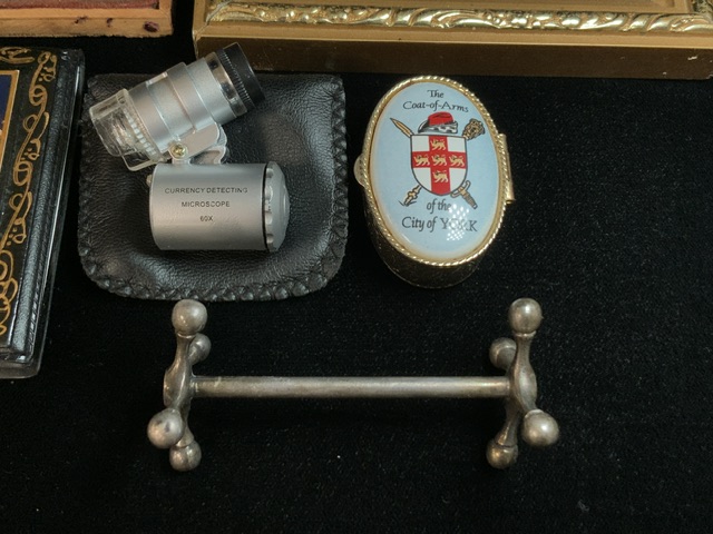 MIXED ITEMS INCLUDES HALLMARKED SILVER KNIFE AND MORE - Image 3 of 4