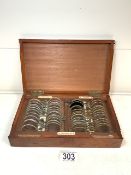 VINTAGE TRAVELLING OPTICIANS SPARE LENS CASE BY JOHN WIESS & SONS 287 OXFORD STREET LONDON