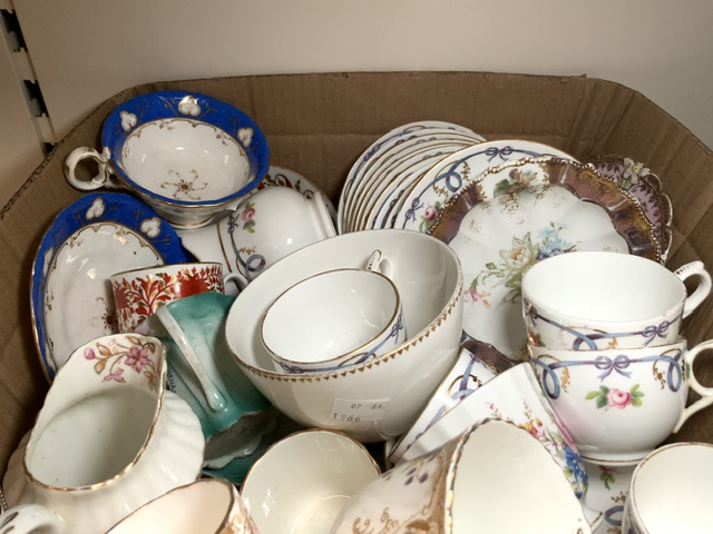 QUANTITY OF MIXED CHINA INCLUDING ART DECO TAMSWARE (MAY TIME), FLORAL GILT DECORATION, TEACUPS, - Image 4 of 7