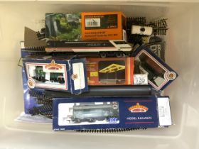 OO GAUGE MODEL RAILWAY INCLUDES HORNBY, BACHMANN, GAUGEMASTER, DYNAMIS WIRELESS CONTROL SYSTEM AND