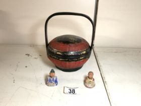 VINTAGE CHINESE WEDDING BASKET WITH TWO NODDING CERAMIC FIGURES