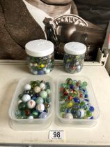 QUANTITY OF VINTAGE MARBLES