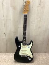 FENDER STRATOCASTER ELECTRIC GUITAR (VO14971)