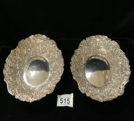 A PAIR OF VICTORIAN STERLING SILVER DISHES, BY WILLIAM COMYNS, LONDON 1892, SHAPED OVAL FORM,