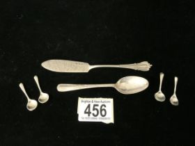 SET OF FOUR STERLING SILVER SALT SPOONS BY EDWARD BARNARD & SONS; LONDON 1974 / 89; PLAIN FORM, A