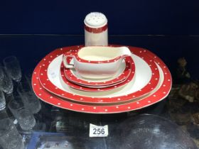 QUANTITY OF RETRO MIDWINTER STYLECRAFT PART DINNER SERVICE WITH A NELSON WARE SUGAR SIFTER POLKA