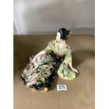 JAPANESE LADY IN PORCELAIN MADE IN ITALY; 22CM