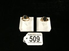 TWO 9 CARAT GOLD SIGNET RINGS,ONE; LONDON 1961; ONE MAKERS MARK W.W.LTD, EACH INSET WITH A BLANK