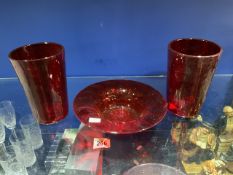 LARGE WHITEFRIARS RED WAVE RIBBED VASE; 20CM WITH TWO RED MURANO ART GLASS PIECES