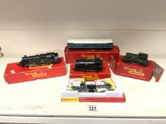 BOXED TRIANG OO GAUGE TRAINS AND TRACK