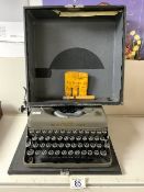 VINTAGE IMPERIAL MODEL T THE GOOD COMPANION TYPEWRITER W/O