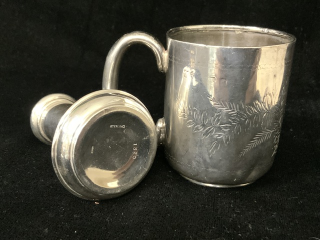 A VICTORIAN STERLING SILVER CHRISTENING MUG; MARKS RUBBED; ENGRAVED FOLIATE DECORATION; MONOGRAMMED; - Image 3 of 4