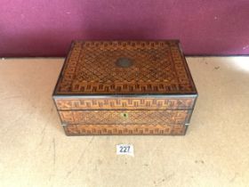 VICTORIAN WALNUT AND PARQUETRY INLAID RECTANGULAR WORK BOX COMBINED WRITING SLOPE WITH FITTED