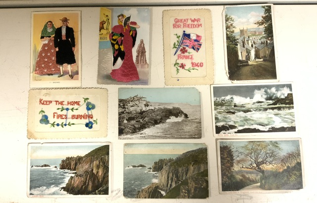 1940'S SILK POSTCARDS AND MORE INCLUDES CIGARETTE SILKS - Image 4 of 4