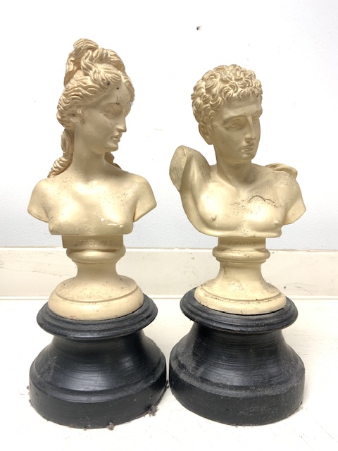 TWO FIGURES ONE BRONZE AND THE OTHER PUCCINI; 27CM WITH TWO ROMAN BUSTS ON STANDS - Image 4 of 6