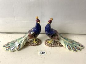 PAIR OF CERAMIC PEACOCKS FROM ALCOBAICA PORTUGAL; 23 X 19CM