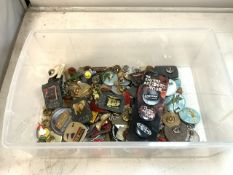 QUANTITY OF MIXED BADGES INCLUDES STAR WARS AND MORE; SOME VINTAGE