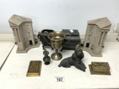 MIXED ITEMS BOOK ENDS, BRASS AND OTHER METAL ITEMS