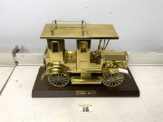 BRASS MODEL OF A VINTAGE TAXI 28 X 18CM