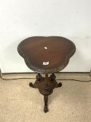 ANTIQUE CLOVER LEAF SHAPED OCCASIONAL TABLE WITH CARVED EDGES AND LEGS75 X 55CM