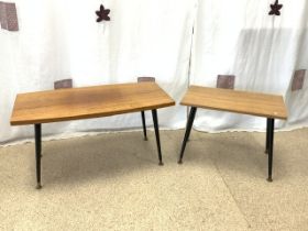 TWO MID CENTURY COFFEE TABLES BOTH ON SPLAYED LEGS; LARGEST 81 X 40CM