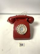 VINTAGE RED TELEPHONE (746F DFM 80/2)