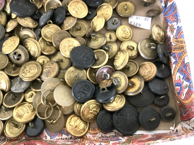 QUANTITY OF BRASS MILITARY ROYAL NAVY DRESS BUTTONS - Image 4 of 6