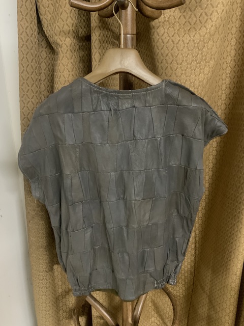 GREY LEATHER MEN'S POPPERED TOP - Image 3 of 3