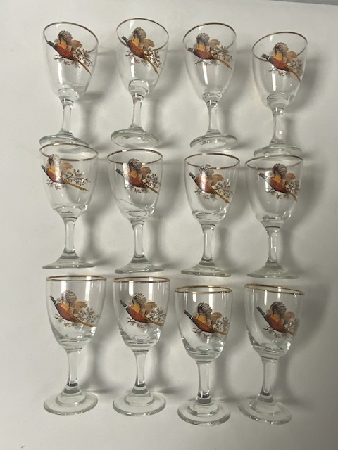 TWELVE VINTAGE SHERRY GLASSES; GILDED AND DECORATED WITH PHEASANTS IN FLIGHT - Image 2 of 4